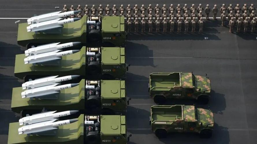 AI阅兵式写作小练兵,当机器遇上阅兵,会擦出怎样的火花?